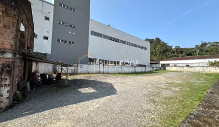 Terreno comercial à venda no Saguaçu, Joinville  por R$ 1.550.000