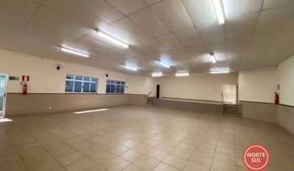 Ponto para alugar, 210 m² por R$ 5.200,00/mês - Centro - Brumadinho/MG