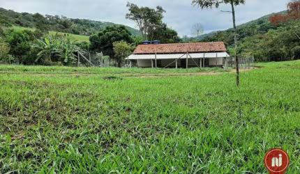 Chácara com 3 dormitórios à venda, 12000 m² por R$ 300.000 - Sítio Lagoa - Passa Tempo/Minas Gerais