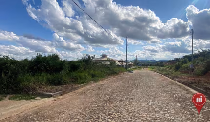 Terreno à venda, 2000 m² por R$ 160.000 - Condomínio Tiradentes - Brumadinho/MG