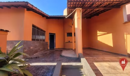Casa com 2 dormitórios para alugar, 130 m² por R$ 2.003,64/mês - Bela Vista - Brumadinho/MG