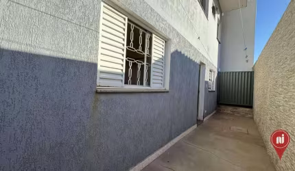 Casa com 2 dormitórios para alugar, 70 m² por R$ 1.600,00/mês - São Conrado - Brumadinho/MG