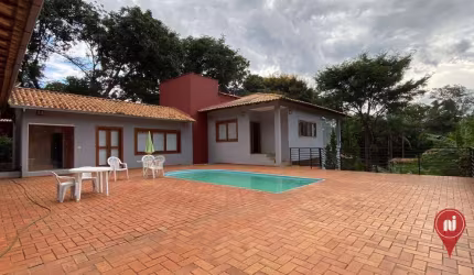 Casa com 4 dormitórios à venda, 410 m² por R$ 1.800.000,00 - Condomínio Aguas Claras - Brumadinho/MG