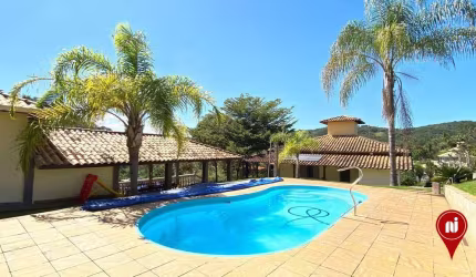 Casa com 3 dormitórios à venda, 200 m² por R$ 650.000 - Condomínio Quintas Das Águas Claras - Brumadinho/MG