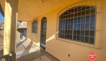 Casa com 3 dormitórios para alugar, 100 m² por R$ 2.515,00/mês - Jota - Brumadinho/MG