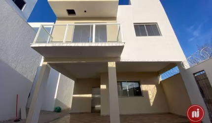 Casa com 3 dormitórios à venda, 70 m² por R$ 473.000,00 - Residencial Masterville - Sarzedo/MG