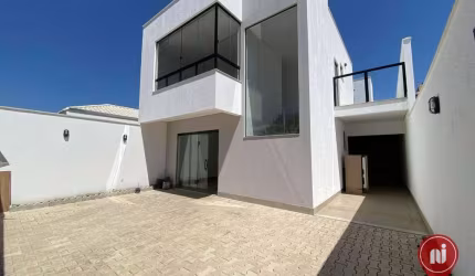 Casa com 3 dormitórios à venda, 180 m² por R$ 630.000,00 - Residencial Masterville - Sarzedo/MG