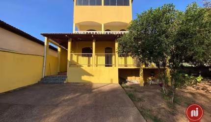 Casa com 6 dormitórios, 200 m² - venda por R$ 430.000,00 ou aluguel por R$ 3.500,00/mês - Vila Sao Tarcisio - Mário Campos/MG