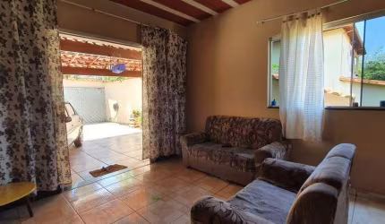 Casa com 2 dormitórios à venda, 200 m² por R$ 350.000,00 - Campo Verde - Mário Campos/MG