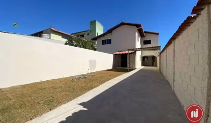 Casa com 4 dormitórios à venda, 100 m² por R$ 430.000,00 - Niterói - Betim/MG