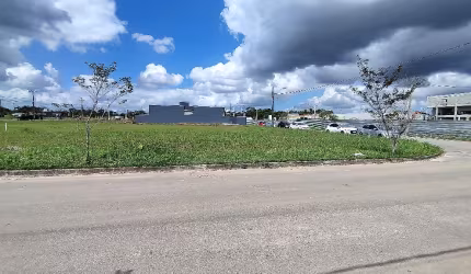 Terreno de esquina com 434m² à venda no bairro Vila Nova em Joinville SC