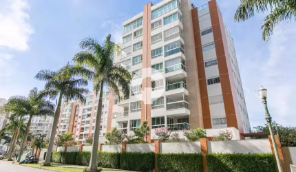 Apartamento à Venda no Cabral - Sofisticação e Conforto em 182m²