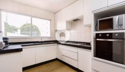 Apartamento com 145m² no Juvevê com todo o potencial para um retrofit incrível!