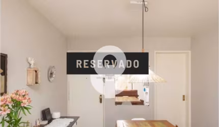Apartamento Cabral 94m² para Retrofit - 3 quartos, 1 suíte, em rua tranquila