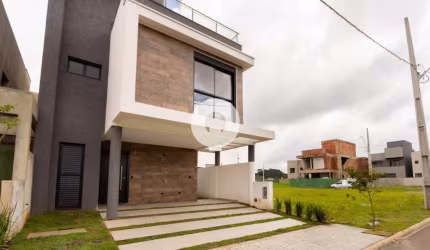 Linda Casa Nova em Condomínio Clube no Santa Cândida