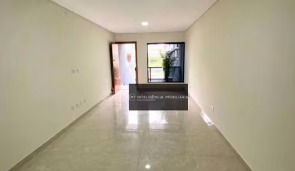 Lindo Sobrado 03 dorms sendo 01 suite com 04 vagas mais área gourmet !!
