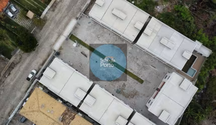 Apartamento à venda  em Praia de Taperapuan - Porto Seguro: 74m², 2 dormitórios, 1 suíte e 1 banheiro por R$ 450.000.