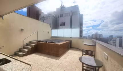Cobertura à venda com 147m², 2 quartos e 2 vagas na Savassi