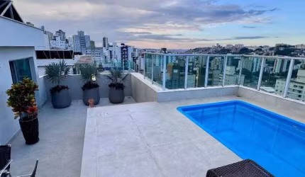 Cobertura à venda com 260m², 4 quartos e 4 vagas no Buritis.