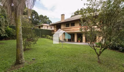 Casa em condomínio fechado com 4 quartos à venda na Avenida Cândido Hartmann, 3045, Mercês, Curitiba por R$ 3.680.000