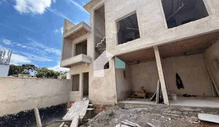 Casa com 3 quartos à venda na Rua Edmundo Saporski, 777, Mercês, Curitiba por R$ 999.000
