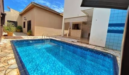 Deslumbrante casa tipo para venda com 4 quartos, sendo 1 suíte, 218m²