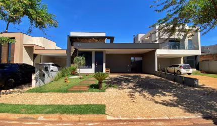 Casa no condomínio Vivendas da Mata - Portal Aroeira para venda com 3 quartos, sendo 1 suíte, 155m²