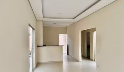 Agradável casa tipo para venda com 2 quartos, sendo 1 suíte, 73m²