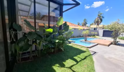 Sensacional casa tipo para venda com 4 quartos, sendo 3 suítes, 260m²
