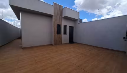 Sensacional casa tipo para venda com 2 quartos, sendo 1 suíte, 150m²
