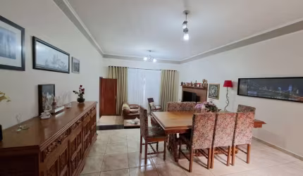 Sensacional casa tipo para venda com 3 quartos, sendo 1 suíte, 211m²