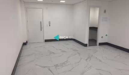 Sala comercial para alugar na Avenida Doutor Nilo Peçanha, 3245, Jardim Europa, Porto Alegre por R$ 3.800