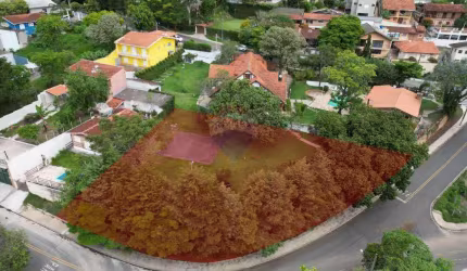 Terreno de 1.015 m² em bairro residencial, próximo a Lucas Nogueira Garcez em Atibaia