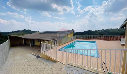 Casa Térrea Mobiliada à Venda em Atibaia – Av. Santana, Vista Privilegiada e Área Gourmet