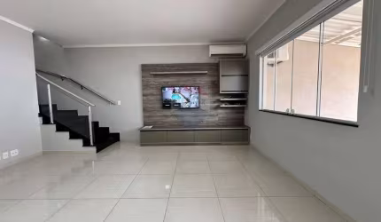 Casa com 3 suítes e piscina para alugar - Próximo Lucas N. Garcez