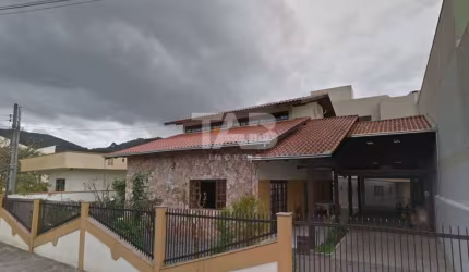 Casa a venda na Praia Brava