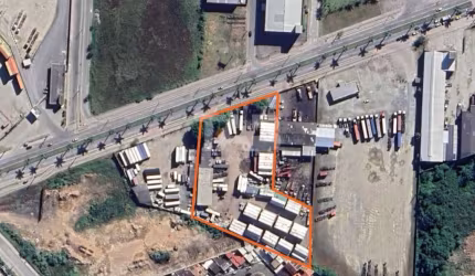 Terreno bem localizado a venda na Avenida Governador Adolfo Konder