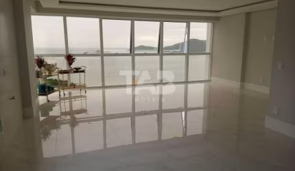Apartamento à venda no Skyline Tower