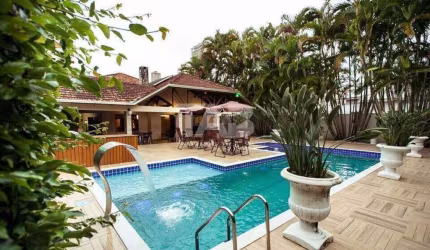 Casa de alto padrão para locação - Balneário Camboriú