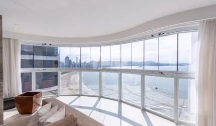 Apartamento com 4 suítes para Locação