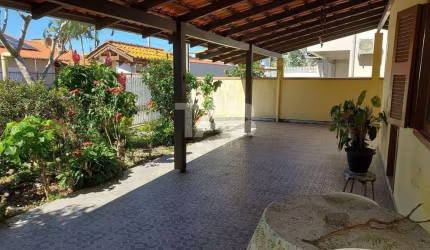Casa á venda na Praia Alegre, Penha-SC