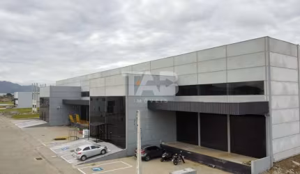 Galpão com 3.000m² à venda | Porto Belo-SC