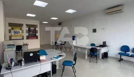 Sala comercial com 100m²  para locação | Centro, Itajaí