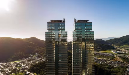 Yathchouses - Apartamento alto padrão para venda em Balneário Camboriú Frente mar