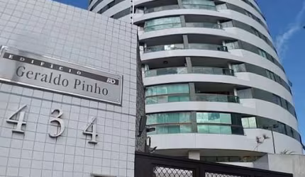 Apartamento com 4 quartos à venda em Natal
