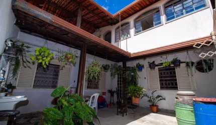 Casa com 4 quartos à venda em Belo Horizonte