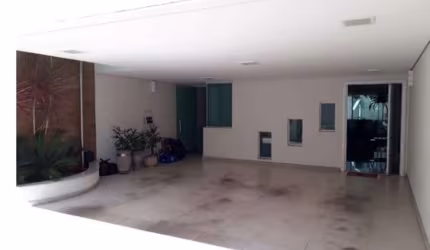 Casa com 3 quartos à venda em Contagem
