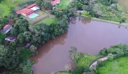 Fazenda / Sítios / Chácaras com 3 quartos à venda em Mateus Leme