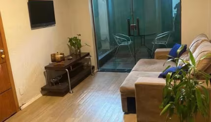 Casa com 3 quartos para alugar em Sabará