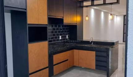 Sobrado com 4 dorm. sendo 01 suíte, área gourmet com churrasqueira, piscina com cascata e iluminação em led, cozinha com planejados, Indaiatuba SP